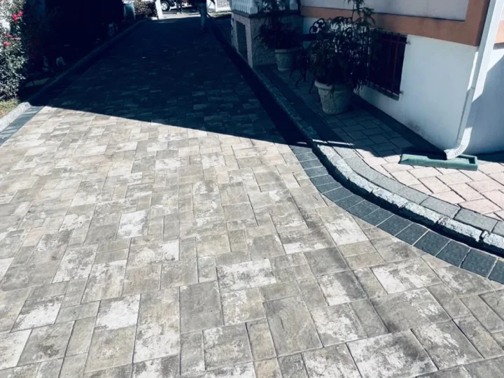 Curved Paver Driveway — RTJ Construction